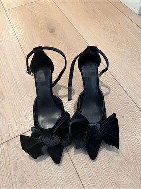 H&M Black Velvet Pointed-Toe Heels with Bow and Ankle Strap